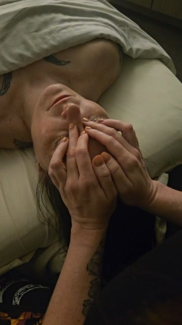 Let's talk about facial brushing!

As promised, you can now book Kellen for a full hour of Manual Lymphatic Drainage and massage in our new Allergy and Migraine Relief Treatment. See and feel drastic changes in your inflammation, allergy and migraine symptoms, and brain fog. This incredible service includes facial brushing (with a brand new tool for you to take home), cold stones, aromatherapy, and hot towels, for a truly restorative experience.

Our clients are blown away by the immediate results and how relaxing this service is, while still delivering deep, meaningful results. This is fast acting, natural relief paired with education so your results keep working for you.

Book today and finally conquer the notorious Richmond pollen count!

#fyp #massagetherapy #richmondva #sinusrelief #migraines